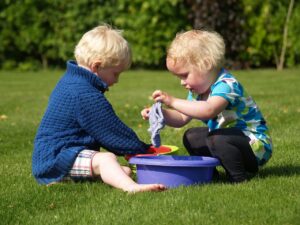 children, play, washcloth-1412016.jpg