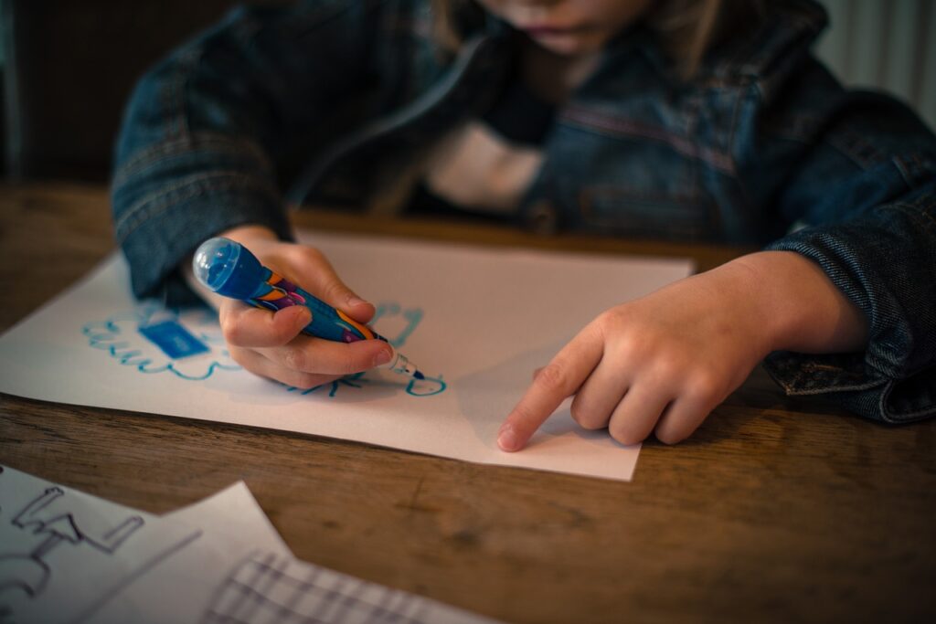 kid, girl, drawing-2428765.jpg